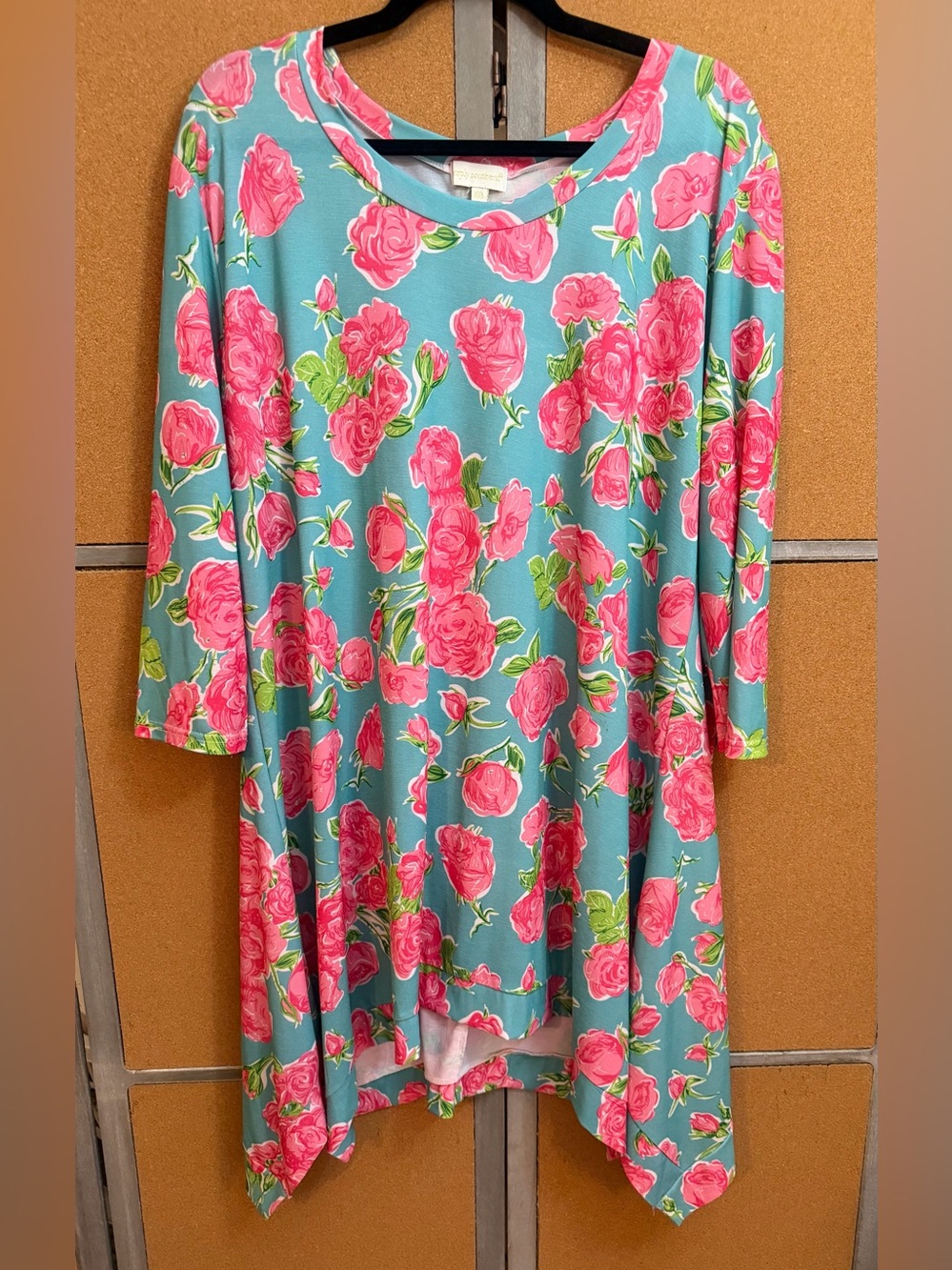 Simply Southern XXL Floral Tunic Top Sharkbite Hem 3/4 Sleeve Blue Pink Stretchy - Picture 2 of 8